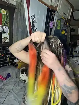 1-800-FUCKYOU online show from 10-08-25, 05:20