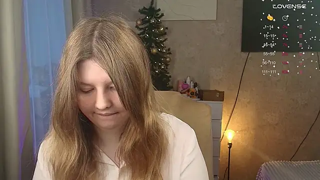 Vivian cutie online show from 12-20-25, 10:29