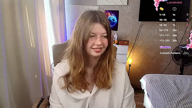 Snapshot of Vivian_cutie chatting on 07-16-26, 12:35 Vivian cutie online show from 07-16-26, 12:35