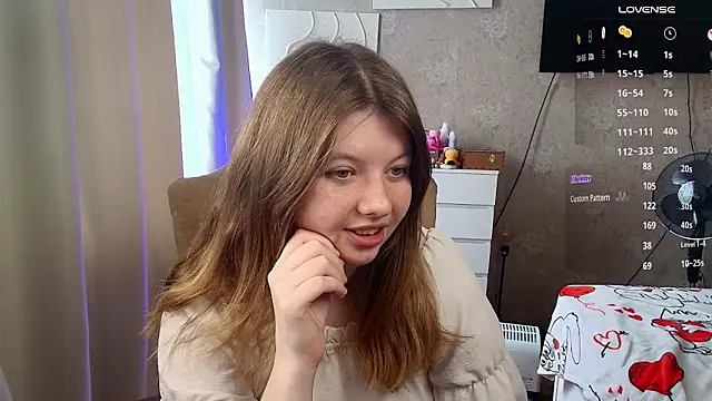 Vivian cutie online show from 05-31-26, 12:44