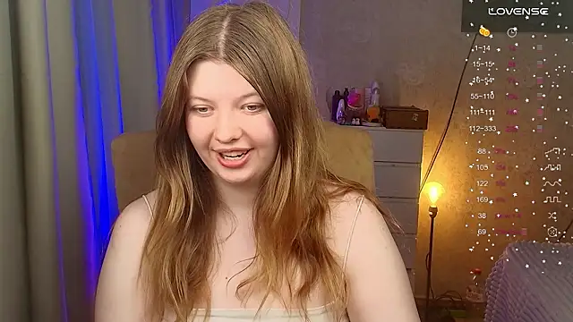 Vivian cutie online show from 03-19-26, 04:18