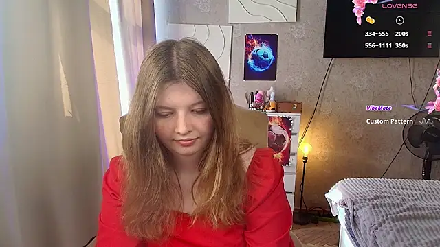 Snapshot of Vivian_cutie chatting on 07-17-26, 12:35 Vivian cutie online show from 07-17-26, 12:35