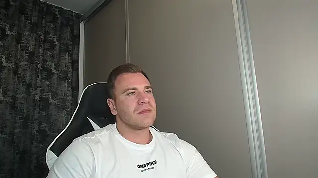 Thori92 online show from 09-22-25, 05:19