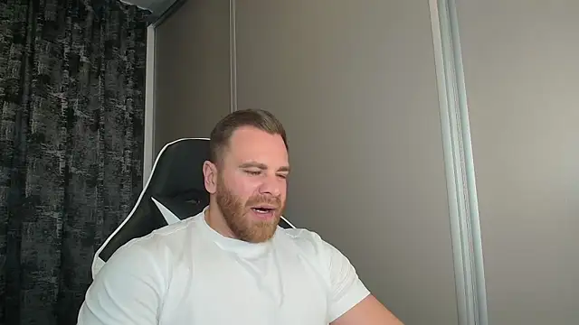 Thori92 online show from 11-01-25, 06:24