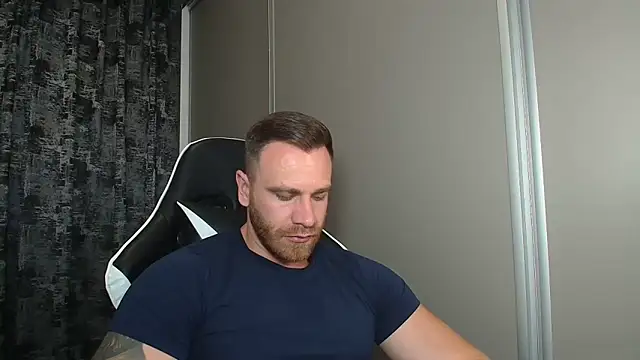 Thori92 online show from 06-10-26, 03:02