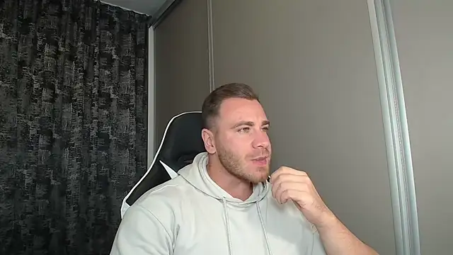 Thori92 online show from 09-17-25, 05:59