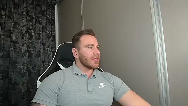 Thori92 online show from 03-26-26, 07:34