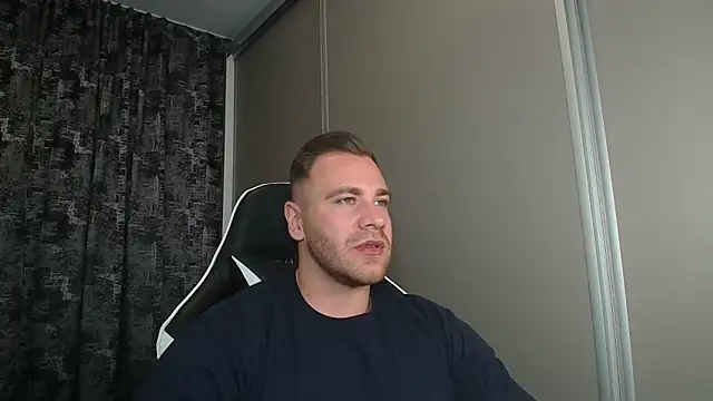 Thori92 online show from 09-27-25, 05:41