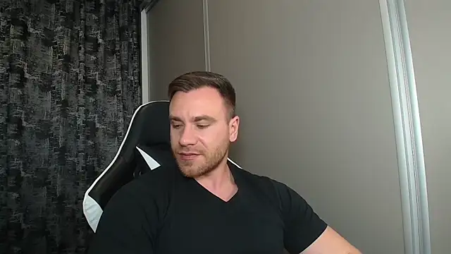 Thori92 online show from 03-25-26, 05:23