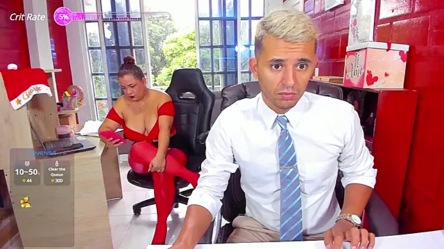 Snapshot of IreneAndGeorge chatting on 12-13-24, 01:22 IreneAndGeorge online show from 12-13-24, 01:22