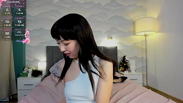 Snapshot of ValeryMur chatting on 01-05-25, 11:37 ValeryMur online show from 01-05-25, 11:37