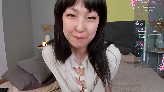 Snapshot of ValeryMur chatting on 02-12-25, 06:51 ValeryMur online show from 02-12-25, 06:51