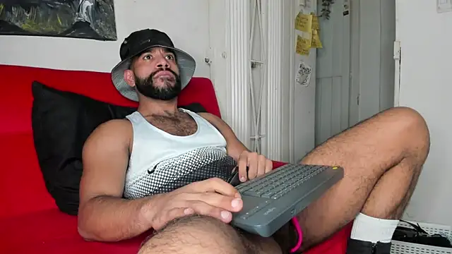 Snapshot of sweatyhairypig23 chatting on 02-02-26, 04:22 sweatyhairypig23 online show from 02-02-26, 04:22