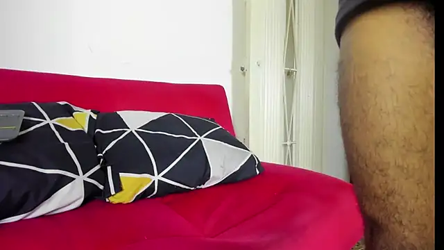 Snapshot of sweatyhairypig23 chatting on 03-11-26, 08:08 sweatyhairypig23 online show from 03-11-26, 08:08