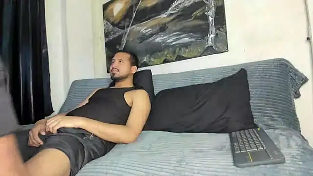 sweatyhairypig23 online show from 12-19-25, 02:59