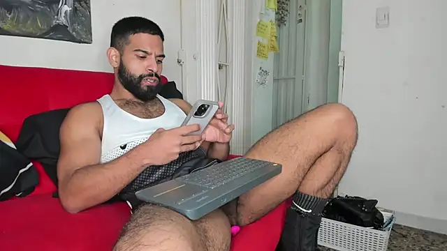 sweatyhairypig23 online show from 01-11-26, 03:57