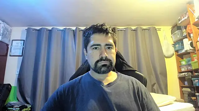 VonDoomdelToro online show from 10-07-25, 09:32