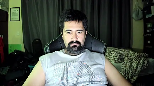 VonDoomdelToro online show from 11-06-25, 09:13