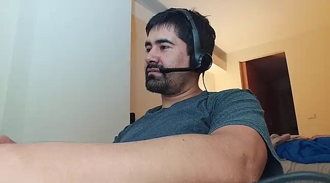 VonDoomdelToro online show from 02-16-25, 05:59