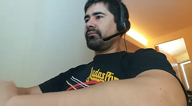 VonDoomdelToro online show from 02-13-25, 06:26