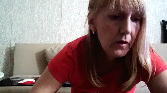 Snapshot of ValeriaLight chatting on 03-18-25, 06:17 ValeriaLight online show from 03-18-25, 06:17