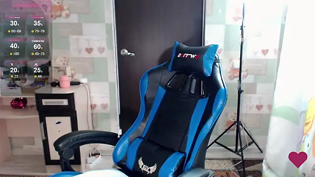 Korolek12 online show from 10-25-25, 05:39