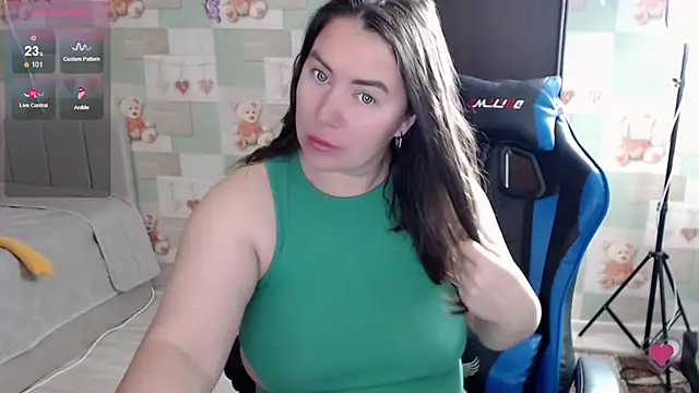Snapshot of Korolek12 chatting on 05-29-26, 02:17 Korolek12 online show from 05-29-26, 02:17