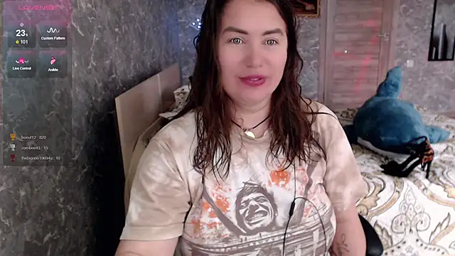 Snapshot of Korolek12 chatting on 05-15-26, 05:49 Korolek12 online show from 05-15-26, 05:49