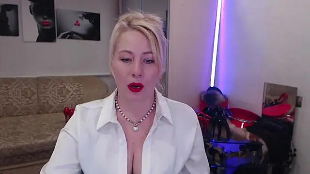 MistressMilfa online show from 02-22-26, 04:41