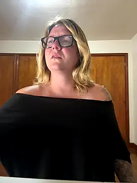 Lizzyloo online show from 09-29-25, 07:59