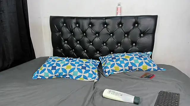 meelisaa online show from 04-10-26, 04:19