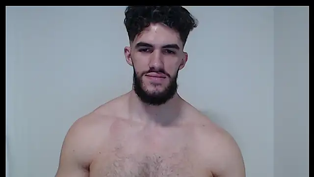 Snapshot of hiddenf chatting on 05-24-26, 02:33 hiddenf online show from 05-24-26, 02:33