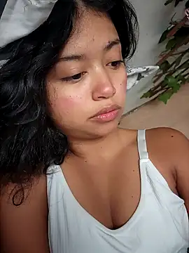 Peach Girll online show from 11-19-25, 03:23