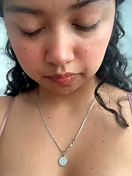 Peach Girll online show from 03-27-26, 02:51