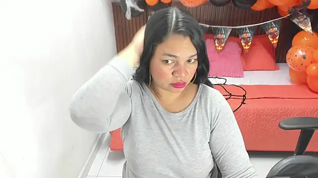 Cloe 35 online show from 10-22-25, 08:08