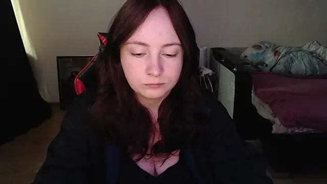 Snapshot of Laralianna chatting on 05-29-26, 05:02 Laralianna online show from 05-29-26, 05:02