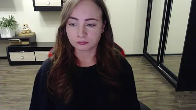 Snapshot of Laralianna chatting on 09-20-25, 02:33 Laralianna online show from 09-20-25, 02:33