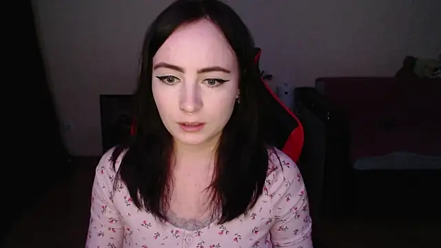 Laralianna online show from 12-04-25, 09:36