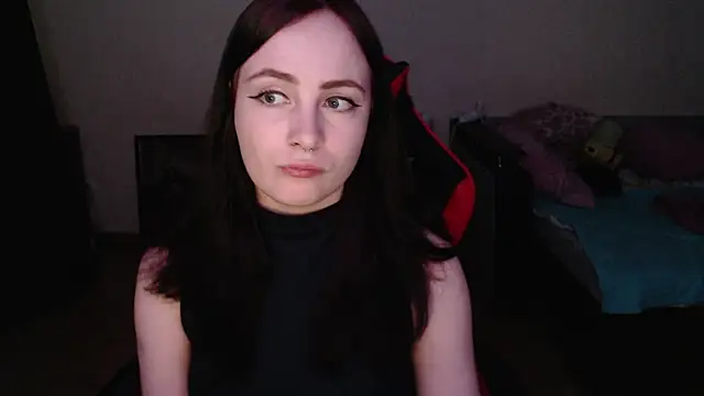 Laralianna online show from 04-12-26, 05:05