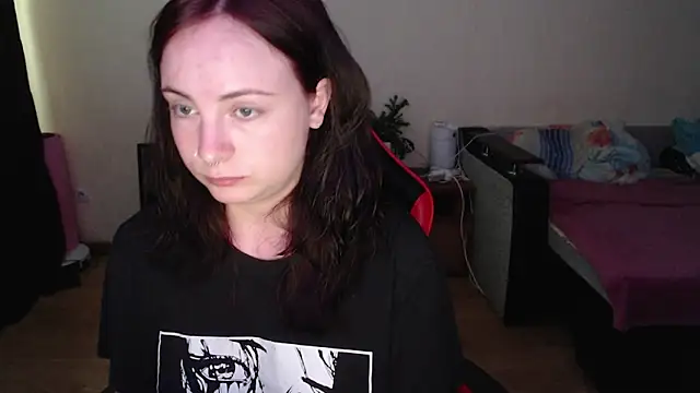 Snapshot of Laralianna chatting on 06-26-26, 01:39 Laralianna online show from 06-26-26, 01:39