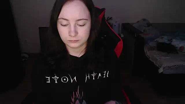 Laralianna online show from 12-15-25, 06:14