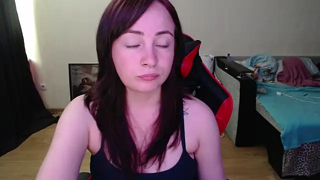Snapshot of Laralianna chatting on 07-10-26, 10:26 Laralianna online show from 07-10-26, 10:26