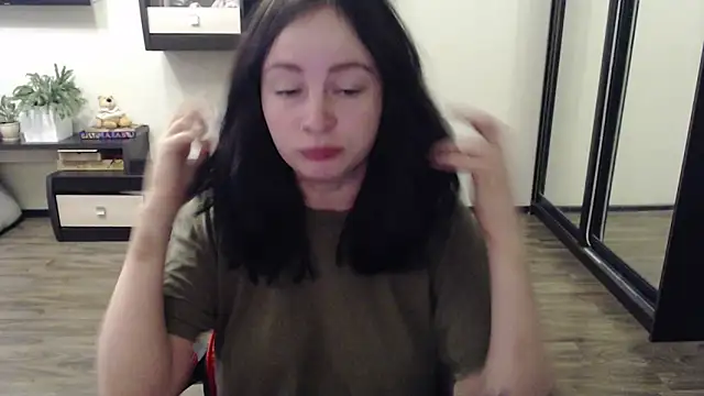 Snapshot of Laralianna chatting on 10-09-25, 09:54 Laralianna online show from 10-09-25, 09:54