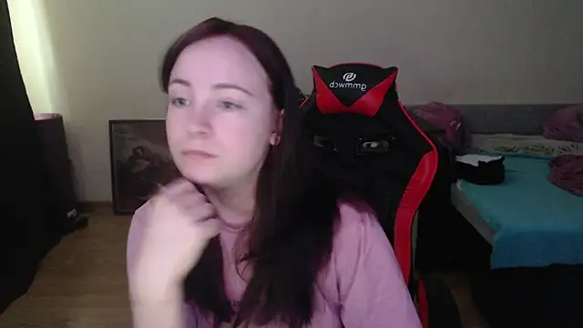 Snapshot of Laralianna chatting on 05-06-26, 08:40 Laralianna online show from 05-06-26, 08:40