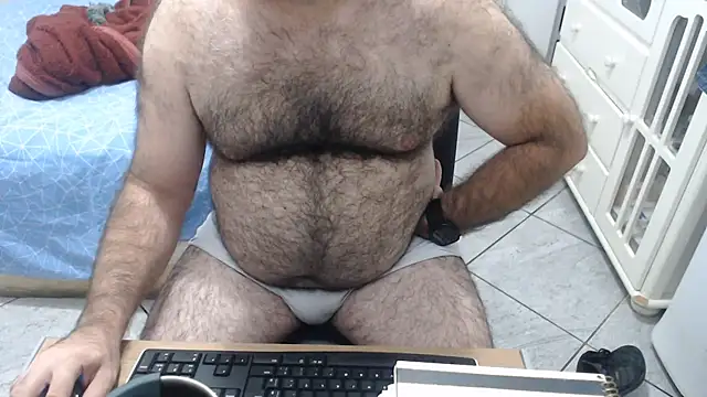 Snapshot of MysterBearMG chatting on 06-02-26, 10:21 MysterBearMG online show from 06-02-26, 10:21