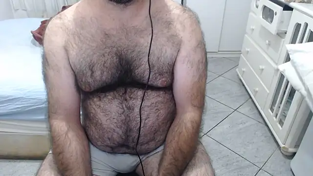 Snapshot of MysterBearMG chatting on 06-25-26, 12:41 MysterBearMG online show from 06-25-26, 12:41