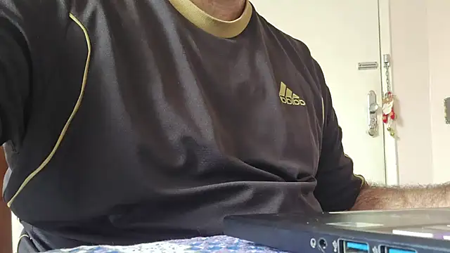 MysterBearMG online show from 12-19-25, 04:53