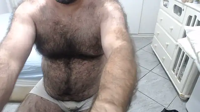 Snapshot of MysterBearMG chatting on 06-22-26, 02:06 MysterBearMG online show from 06-22-26, 02:06