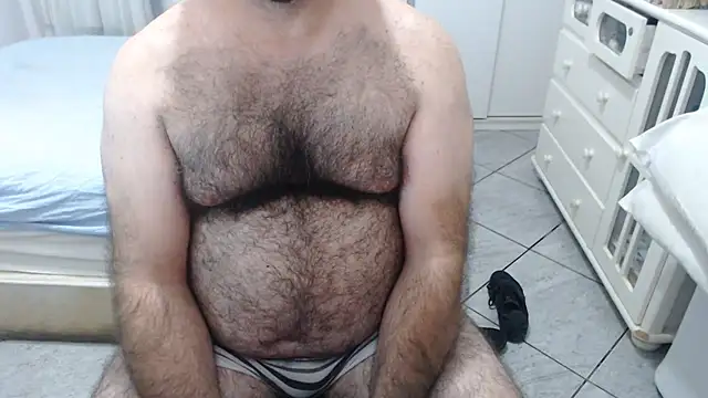 Snapshot of MysterBearMG chatting on 07-05-26, 11:55 MysterBearMG online show from 07-05-26, 11:55