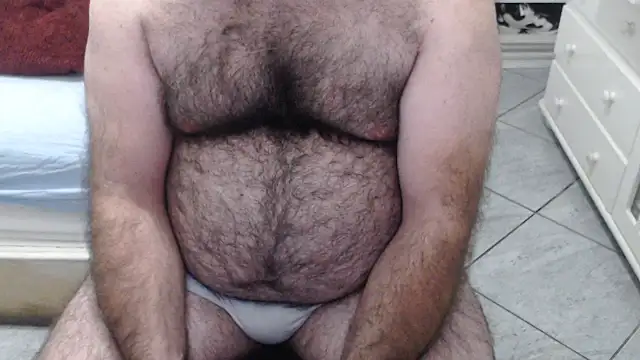 Snapshot of MysterBearMG chatting on 07-14-26, 02:05 MysterBearMG online show from 07-14-26, 02:05